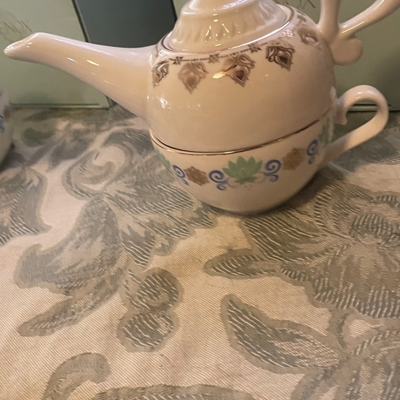 NIB Lenox Disney Aladdin Magic Lamp Tea For One - Picture 2 of 10